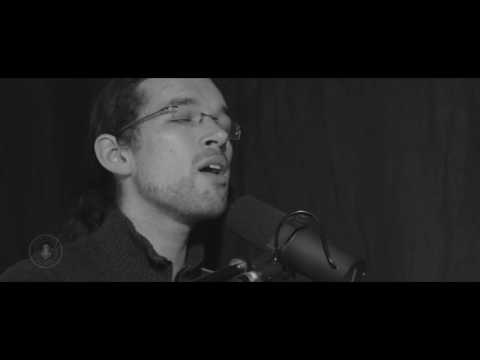 At the Edge of Chaos - The Helping Song (@Klein und Fein Konzerte)