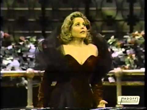 download lagu mp3 mp4 Renee Fleming Opera Singer Biography, download lagu Renee Fleming Opera Singer Biography gratis, unduh video klip Renee Fleming Opera Singer Biography