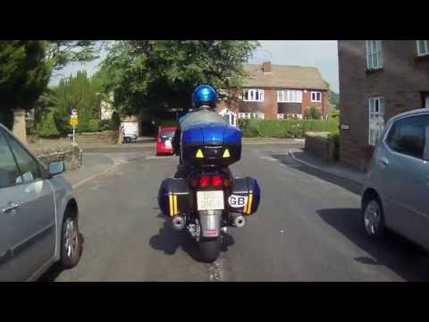 Advanced Motorcycle Riding - Shoulder Check / Life Saver