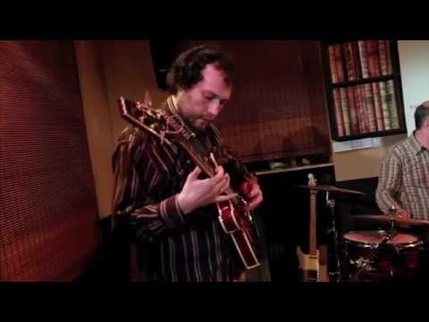 FEEDBACK - Sara - (album: Skrivnost, 2013) - LIVE