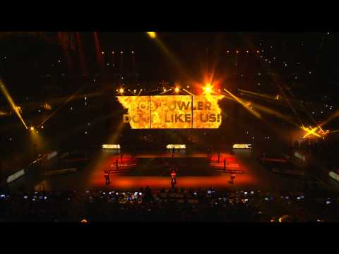 Opening show - MKB-MVM Veszprem vs THW Kiel