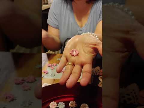 Tutorial paper flower using a 1 inch punch.