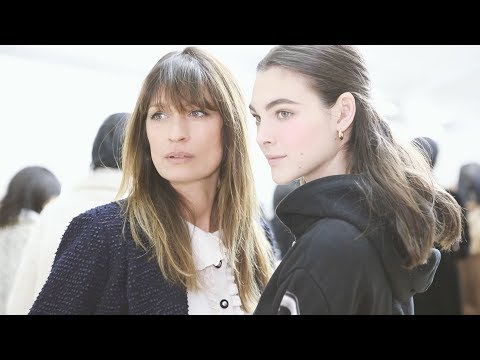 Chanel Rouge Coco Hydrating Beautifying Tinted Lūpų balzamas, 3 g video