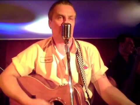 RED BACK SPYDERS - Live at SWOBSTERs Bar