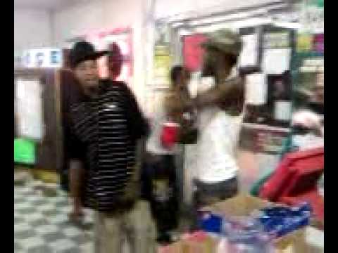 Kush Pak, Jamals Store, Mo on da cam