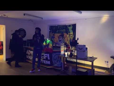 Murray Man on Apex HiFi Soundsystem playing 'Can't Take no More' Dubplate @ The Brook House FC 16/10