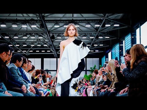 Valentino | Fall Winter 2018/2019 Full Fashion Show | Exclusive