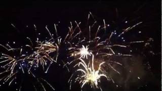 preview picture of video 'Dunstable (creasy park) fireworks'