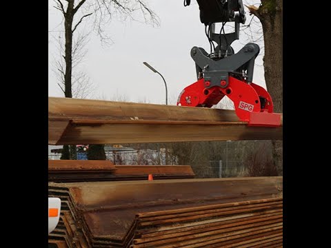 Spundwände verladen - Spundwandgreifer SG120 DER ERSTE SEINER ART