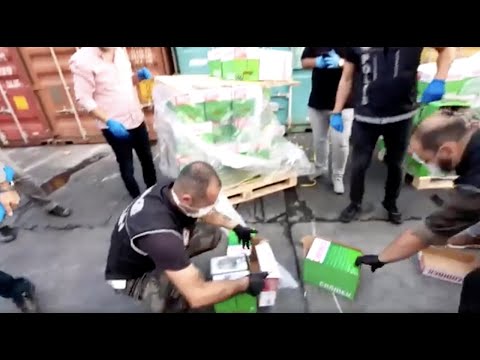 在土耳其港口查獲大量可卡因 (Massive cocaine bust in Turkish port)