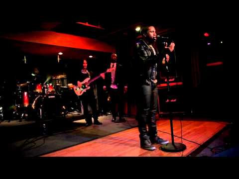 Kay'Vion Performing Kelis's "Get Along With You" Live (CONCERT)