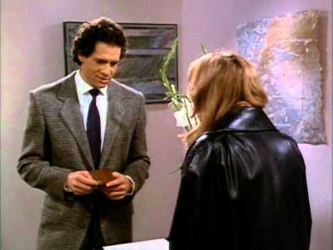 Amazon Women on the moon - Date scene and what my life is like