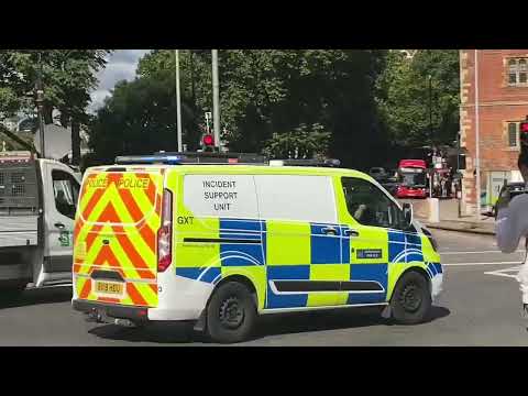 Metropolitan Police Incident Support Units and Commercial Vehicle Units responding in London!