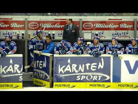EC-KAC @ VSV - HF 4 - Hängende Köpfe auf VSV-Spielerbank und -fanrängen - 22.03.2011