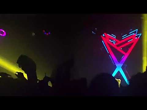 need ya @skywaytheatreMPLS Bonnie x Clyde with Bonnie MISSING See ya 🤪🤪😭😭😅😅💩💩💩