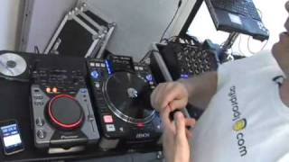 Video thumbnail for PIONEER CDJ-400 USB Drive Load Times & More by agiprodj