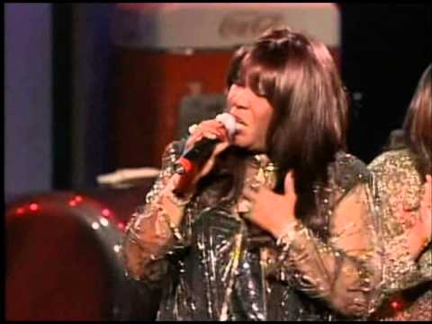 The Shirelles & Shirley Alston Reeves (1964 e 2001) - Edição: Joe Becerra