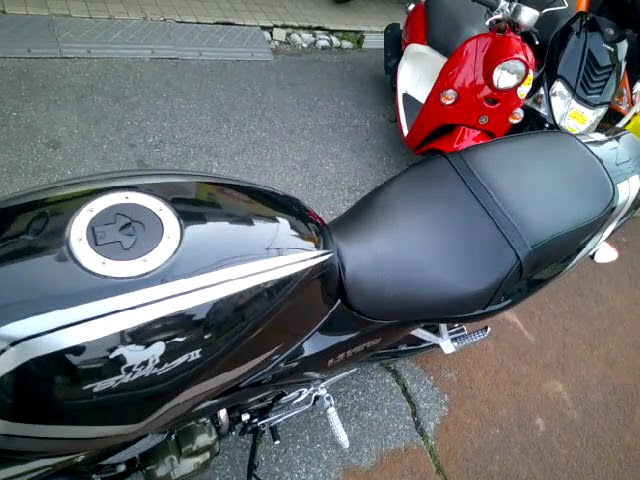 バリオス/カワサキ 水冷4サイクル4気筒エンジン ブラック&シルバー バリオス/カワサキ 水冷4サイクル4気筒エンジン ブラック&シルバー