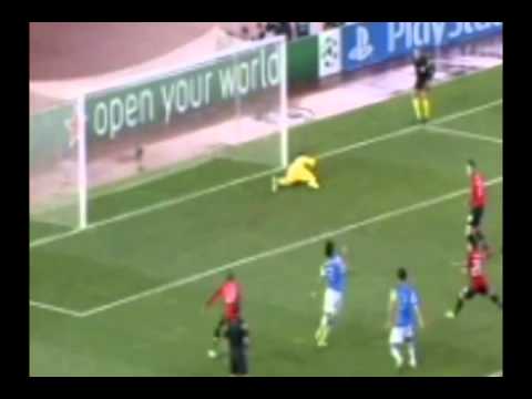 Robin van Persie miss penalty vs Real Sociedad