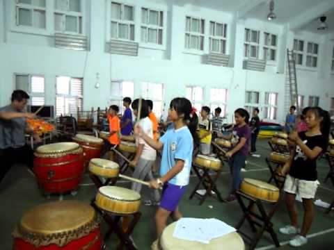 102年度公館國民小學藝術與人文領域深耕學校計畫_封面照片