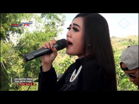 Gita Cinta Deviana Safara ft Sodiq MONATA FORCE 2017