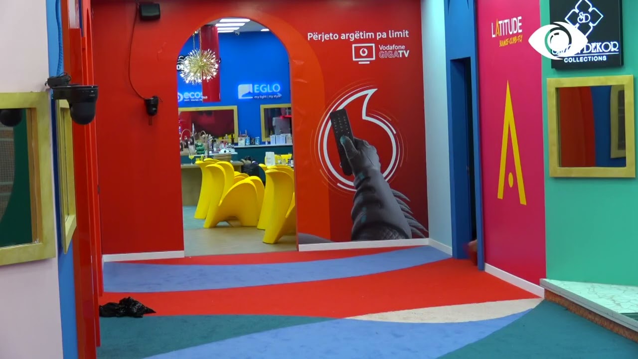 Ma jep një puthje/ Ngacmimet Kejvina-Kristi