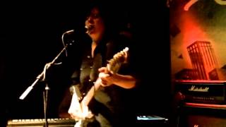 Thalia Zedek Band - "Stars" at TTs 0n 07/21/2015