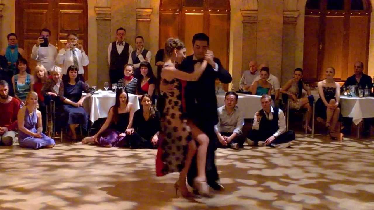 Rodrigo Palacios & Agustina Berenstein dancing No mientas