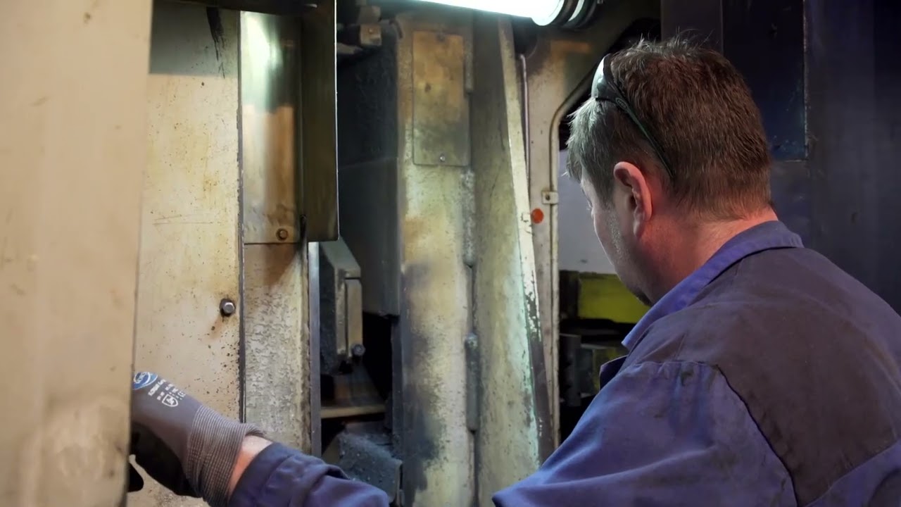 Thumbnail Youtube VideoHuvt0Datscw