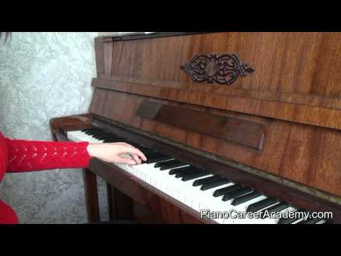 Using the Thumbs in Piano Playing - 5 Basic Secrets (Sneak Peek)