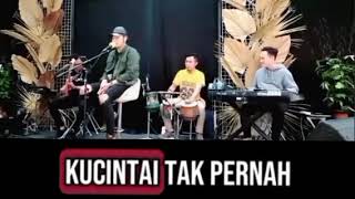 Download lagu KARAOKE BUKAN YANG PERTAMA IRWAN SUMENEP mp3