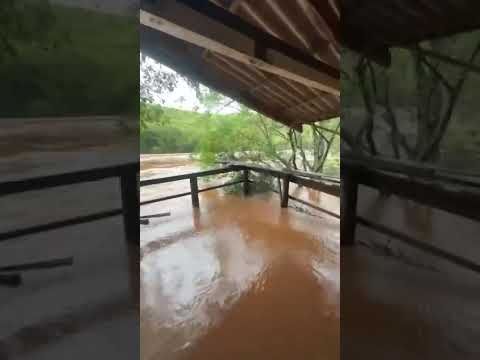 rio piquiri. na regiao de ubirata pr Brasil