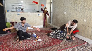 Download lagu Amir protects Fatima from Soraya's attacks and Ayas's intense anger. mp3 Download lagu Amir protects Fatima from Soraya's attacks and Ayas's intense anger. mp3