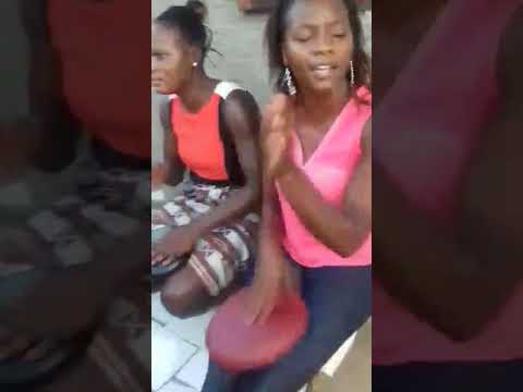 Batucadeira raiz de brianda