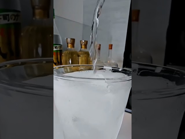Vídeo relacionado con WNXGNHO Polvo Chispeante Mágico De Intensidad Produce Efectos Brillantes Rápidos Diseño Seguro para Representaciones Teatrales Atmósferas De Fiesta Brillo para Trucos Mágicos
