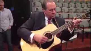 Mike Huckabee loves Zager Guitars!
