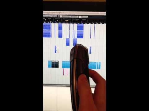 How to create the Zedd Signature Bass