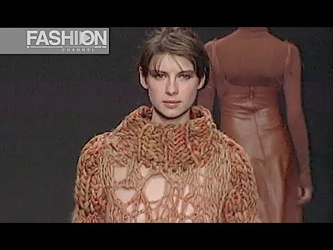 MILA SCHON Fall 2002 2003 Milan - Fashion Channel
