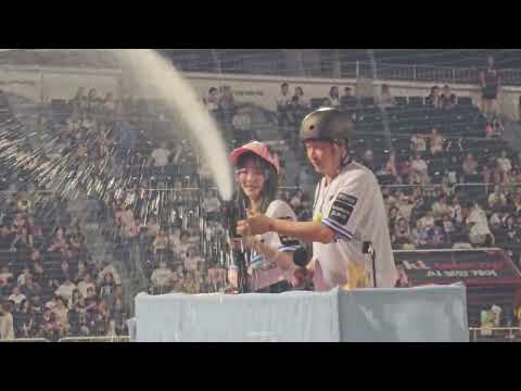 QWER 쵸단 kt wiz 클리닝타임 물대포 260816 직캠 4k by reBIrth