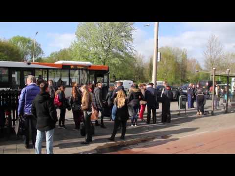 15-04-2014 Leeuwarden - Lijnbus betrokken bij kop-staartongeval