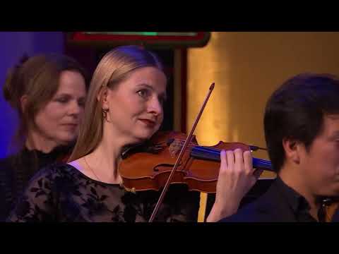 Jamai Loman conducts a piece from Schindler's List - Maestro Ep. 4 Season 8 (engl. subs)