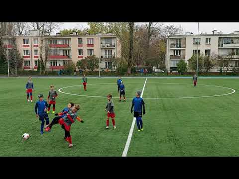 TS GWARDIA W-WA  -  UKS MŁODA GWARDIA  ( 4 - 2 )  II POŁOWA