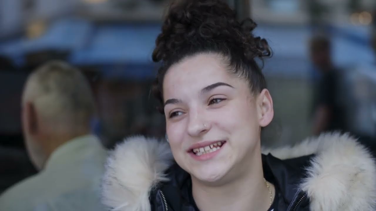 Anecia — une présence nouvelle et joyeuse à Pizza Cinquecento