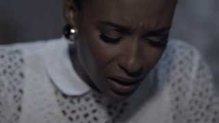 Lindiwe Suttle - 1000 Miles (Official Music Video)