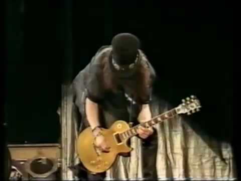 Slash solo + The Godfather theme live Paris 92'
