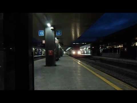 E656.091 in partenza con l' ICN 35055 Roma Termini - Siracusa/Palermo Centrale