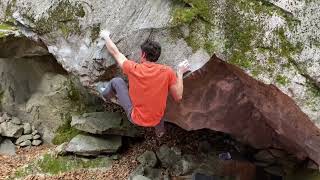 Video thumbnail of Il traforo, 8a. Val Bavona