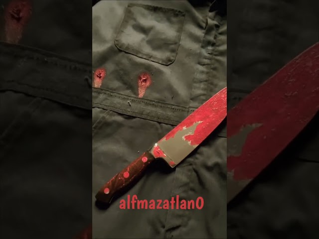 Vídeo relacionado con Halloween Michael Myers Disfraz Adultos: 2pcs Carnaval espeluznante horror asesino película cosplay Disfraz Set para adultos y cuchillo ensangrentado Overol de trabajo de fiesta temática Carnival (XL)