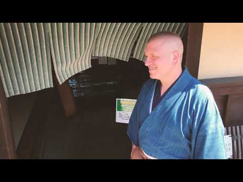 Explore Matsusaka’s Edo Period merchant houses and castle ruins in a kimono