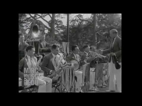 Hot jazz band Sweden in 1930 = flappers (Bix Beiderbecke sound) Great Gatsby era Helge Lindberg band